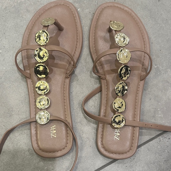 Zara Tan Gladiator Sandals with Gold Details - Picture 1 of 6